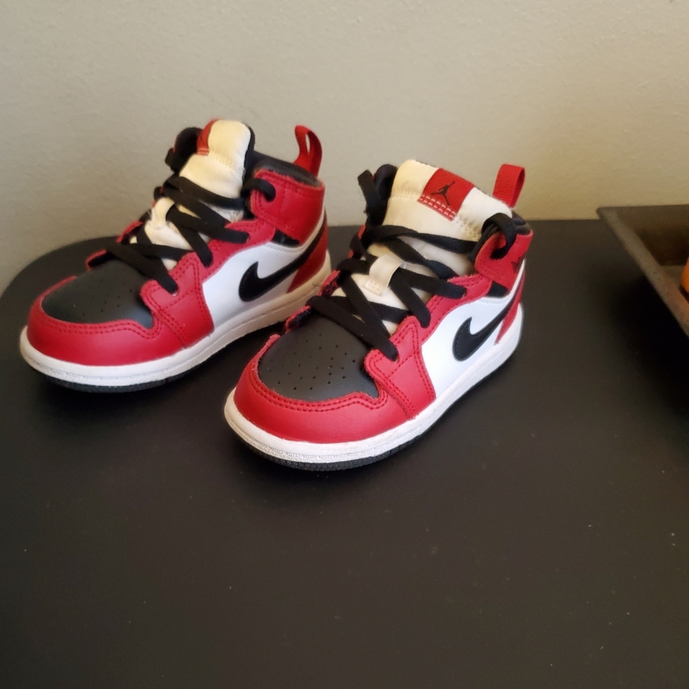 Jordan 1 "Chicago"